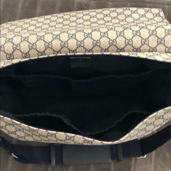 Gucci diaper bag - Picture 3 of 4